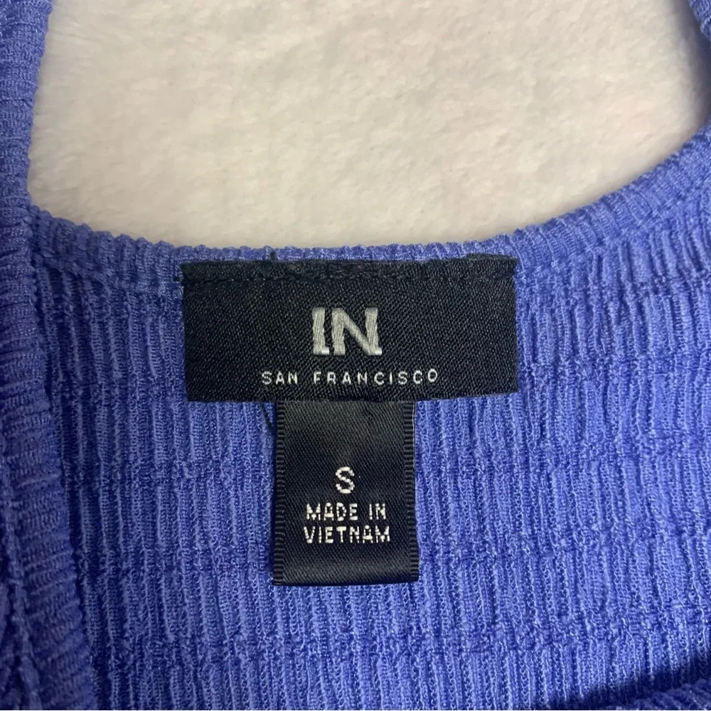 IN San Francisco periwinkle top size small lots of stretch cute tie in back - Picture 5 of 7